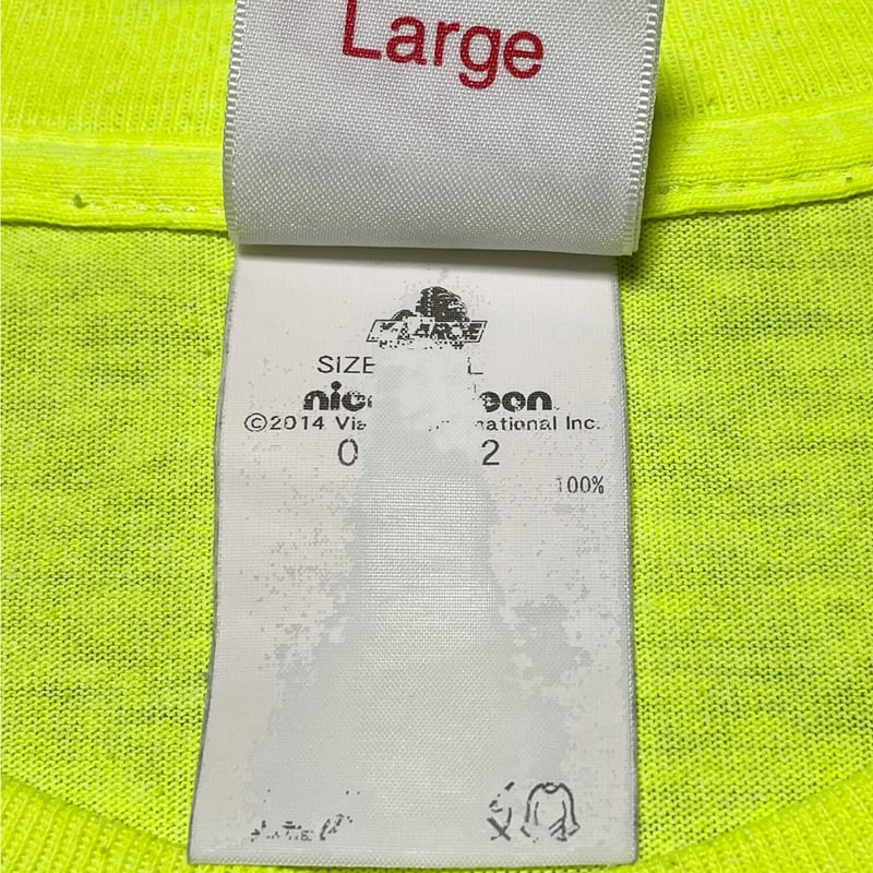 レア XLARGE × スポンジボブ コラボレーション半袖Tシャツ 蛍光 レア XLARGE × スポンジボブ コラボレーション半袖Tシャツ 蛍光