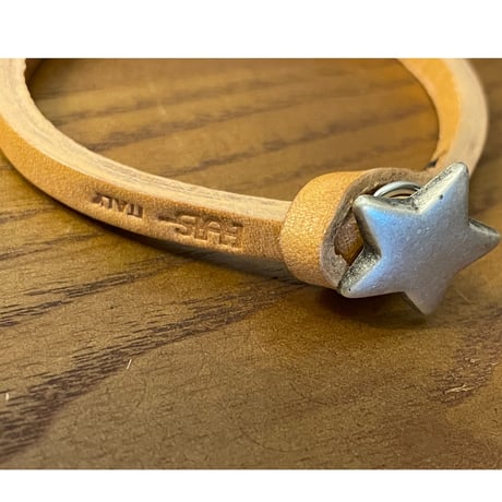 ★新品★ MADE IN ITALY製 TULSI STELLA ハンドメイドレザーブレスレット ナチュラル S/Mサイズ