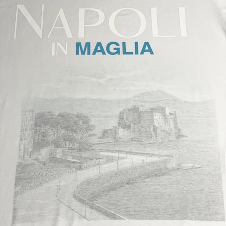★新品★ MADE IN ITALY製 MAGLIA 2025年AWモデル 「NAPOLI IN MAGLIA」 イタリア都市 プリント クルーネックTシャツ ホワイト×ナポリブルー M～XLサイズ