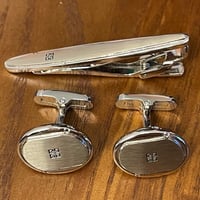 GIVENCHY ネクタイピン付きカフスボタン シルバー