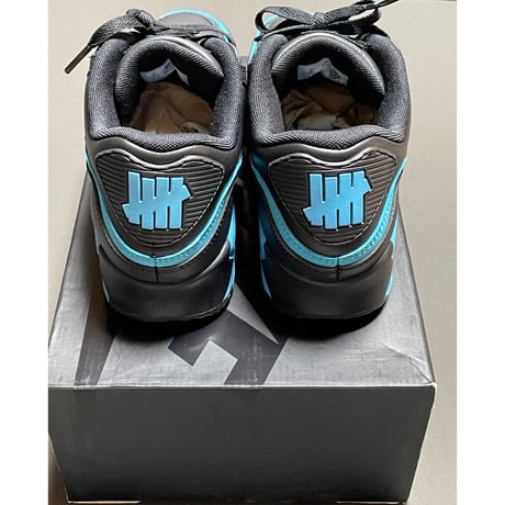 箱、黒タグ付き NIKE AIRMAX90×UNDEFEATED Wネームスニーカー ブラック×ブルーフューリー US8/26cm