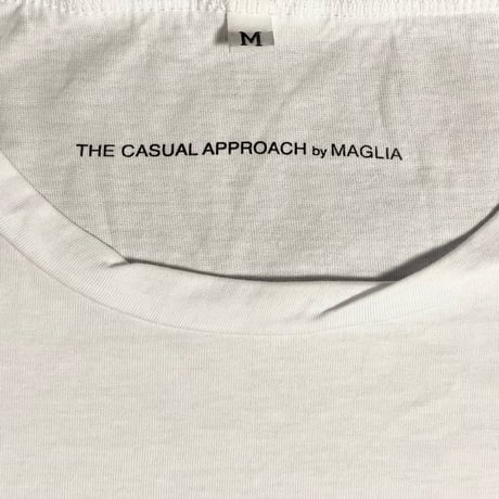 ★新品★ MADE IN ITALY製 MAGLIA 2025年AWモデル 「ROMA IN MAGLIA」 イタリア都市 コロッセオ プリント クルーネックTシャツ ホワイト×レッド M～XLサイズ