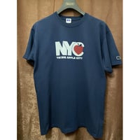 【SHIPS 取り扱い】 RUSSELL ATHLETIC × SHIPS NYC 「THE BIG APPLE CITY」 半袖プリントTシャツ ネイビー Lサイズ