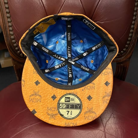 激レア TISA PHENOMENON × MCM × NEW ERA トリプルネーム モノグラム柄 59FIFTY ベースボールキャップキャップ コニャック 7-3/8サイズ
