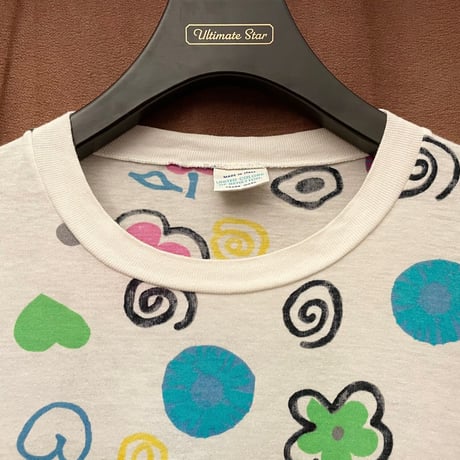 MADE IN ITALY製 UNITED COLORS OF BENETTON 総柄プリントTシャツ ホワイト Mサイズ