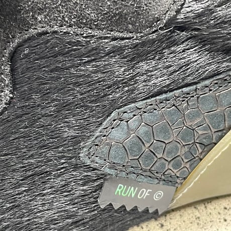 箱付き MADE IN ITALY製 RUN OF BLACK MAMBA レザースニーカー ブラック 40サイズ