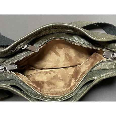 ▲訳あり商品▲ MADE IN JAPAN製 ANIARY レザーショルダーバッグ カーキ
