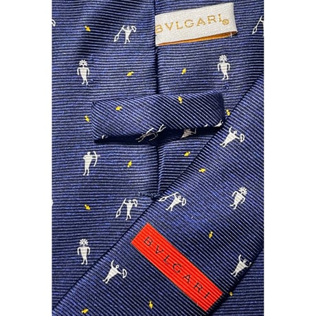 MADE IN ITALY製 BVLGARI 小紋柄セッテピエゲシルクネクタイ ネイビー