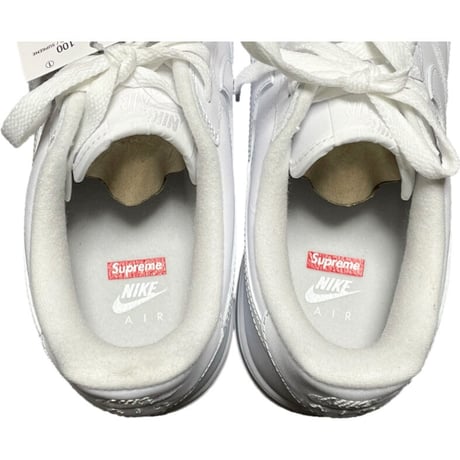 ☆箱、黒タグ、替え紐付き新古品☆ NIKE AIR FORCE 1 × SUPREME Wネームスニーカー US10/28cm