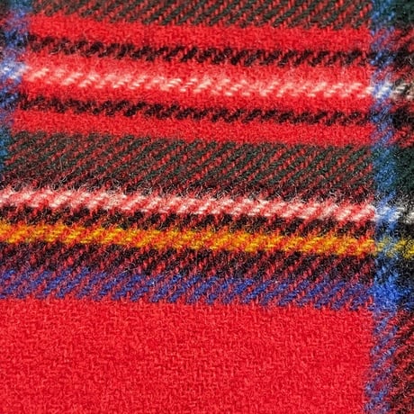 ▲訳あり商品▲ MADE IN ITALY製 WALT DiSNEY ISIDE S.P.A. EUROPE ミッキーマウス刺繍タータンチェック柄ウールカシミヤマフラー レッド