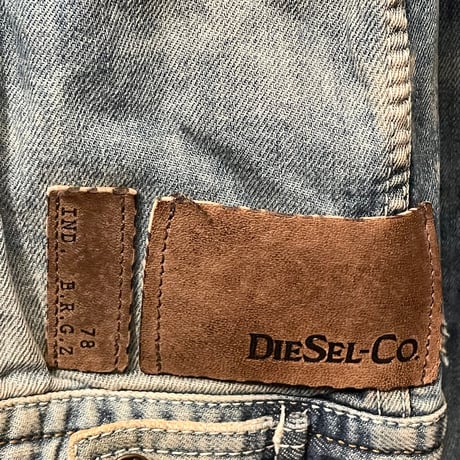 MADE IN ROMANIA製 Diesel Industry ダメージ加工デニムジャケット ライトインディゴ Mサイズ