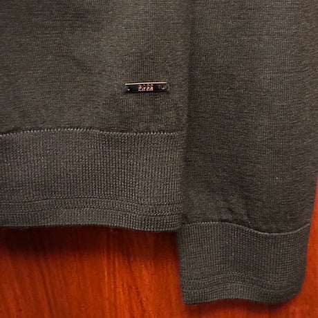 HUGO BOSS クルーネックウールシルクセーター チャコールグレー Sサイズ