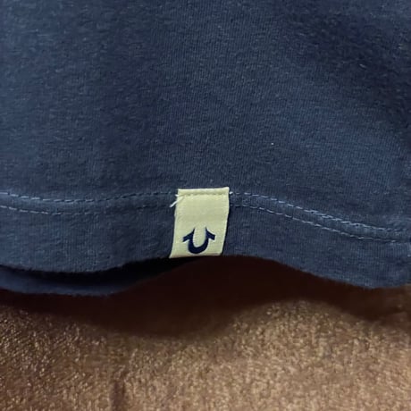 MADE IN USA製 TRUE RELIGION バックプリントTシャツ ネイビー Mサイズ