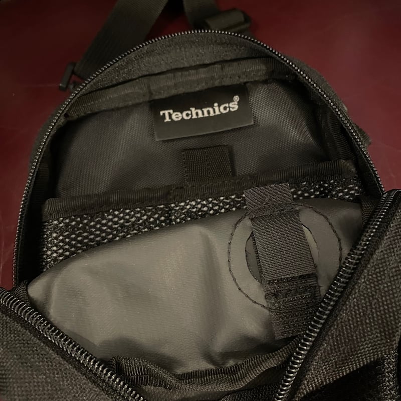 激レア Technics ショルダーバッグ ブラック | Ultimate Star