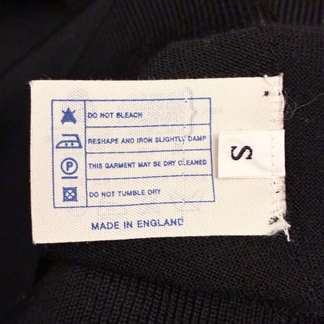 ▲訳あり商品▲ MADE IN ENGLAND製 JOHN SMEDLEY ONE Extra Fine Merino Wool クルーネックセーター ブラック Sサイズ