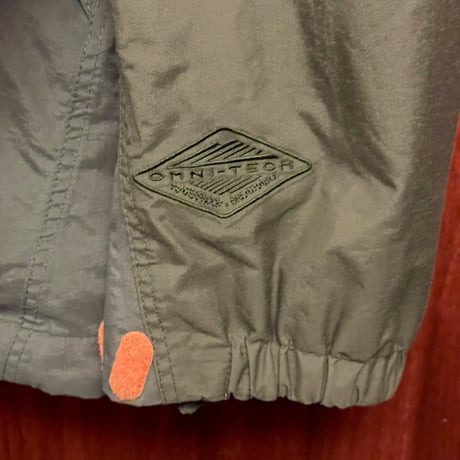 ▲訳あり商品▲ Columbia TITANIUM ナイロンマウンテンジャケット カーキ XSサイズ