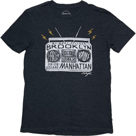BROOKLYN CALLING N.Y.C ラジカセTシャツ チャコールグレー Sサイズ