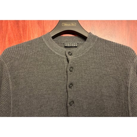 MADE IN ITALY製 BARNEYS NEWYORK ヘンリーネックメリノウールセーター チャコールグレー 50サイズ