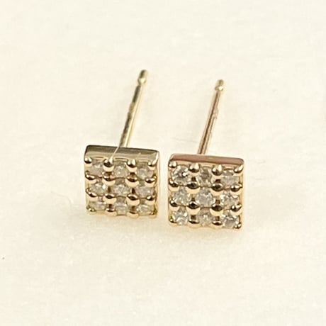 K18 750 18金ゴールド　ダイヤモチーフピアス　IVXLCDM soph. K18 750 18金ゴールド ダイヤモチーフピアス IVXLCDM soph.
