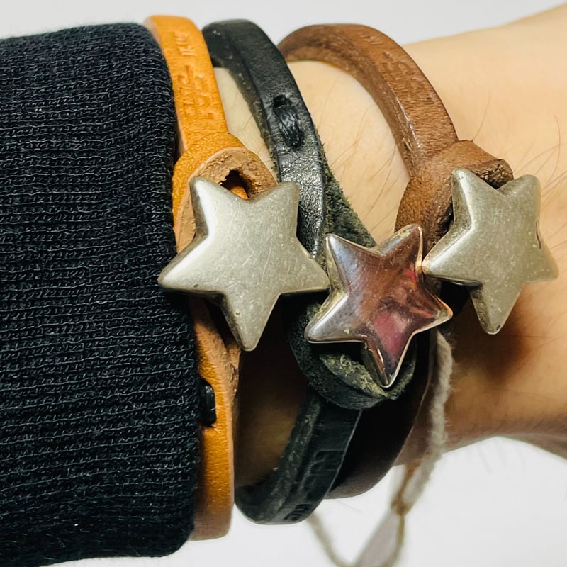 ☆新品未使用☆ TULSI レザー スタッズ バックル ブレスレット