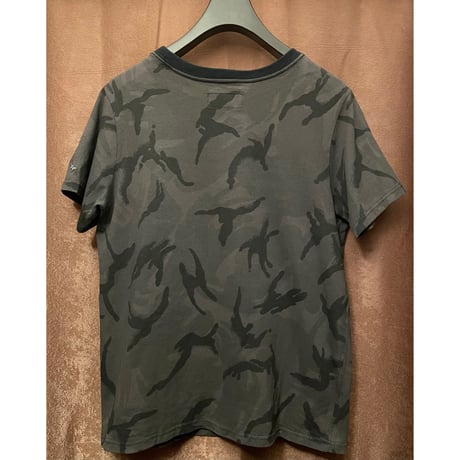 1PIU1UGUALE3 RELAX × NUMBER (N)INE NEW YORK CITY ロゴプリントTシャツ グレーカモ Lサイズ