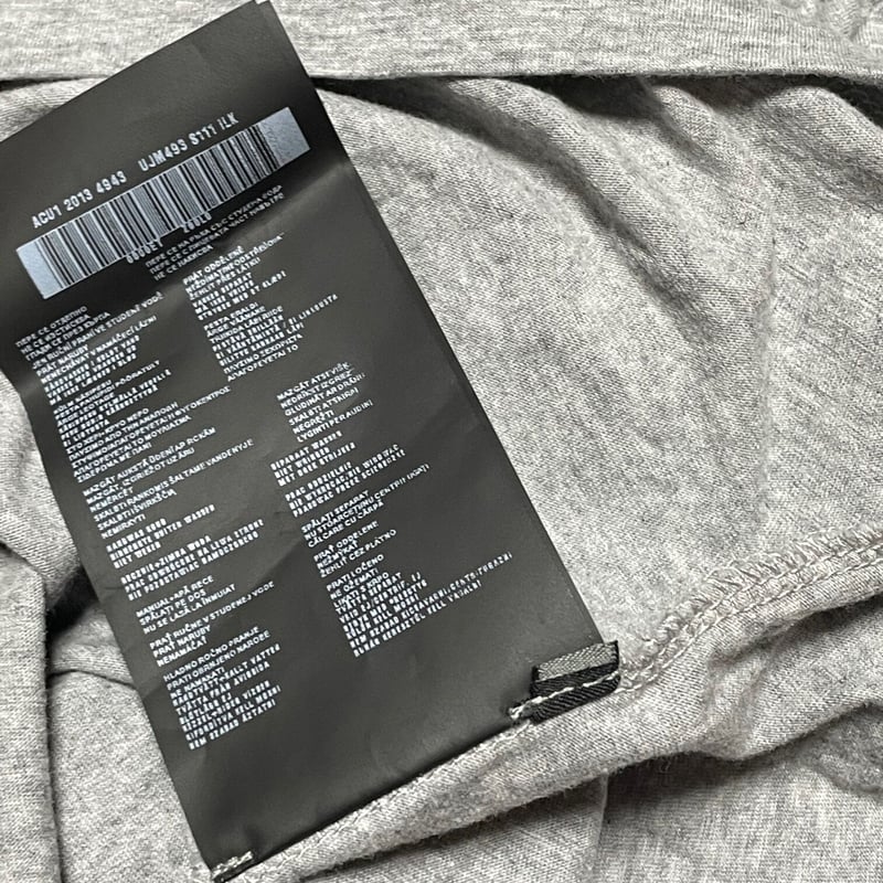 PRADA 無地VネックTシャツ グレー Mサイズ | Ultimate Star