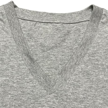 PRADA 無地VネックTシャツ グレー Mサイズ