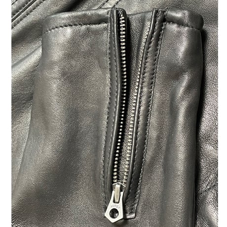 ☆タグ付き新古品☆ AVIREX VARSITY ラムレザージャケット ブラック Lサイズ