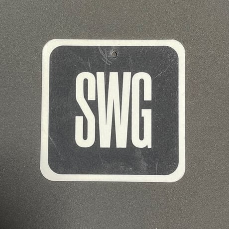 箱、タグ付き MADE IN JAPAN製 SWAGGER チェック柄スニーカー レッド XL/28cm