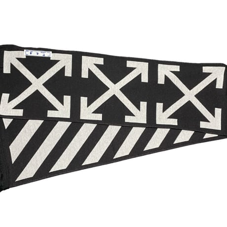 ★新品★ MADE IN ITALY製 2021-22FW OFF-WHITE ARROWS SCARF BLACK FUCHSIA マフラー ホワイト×ブラック