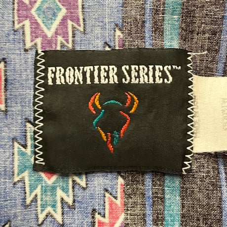 MADE IN USA製 90s FRONTIER SERIES ネイティブ柄 長袖ボタンダウンシャツ マルチカラー Mサイズ