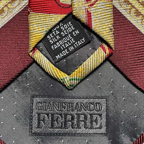 MADE IN ITALY製 GIANFRANCO FERRE スカーフデザイン総柄シルクネクタイ レッド×ボルドー