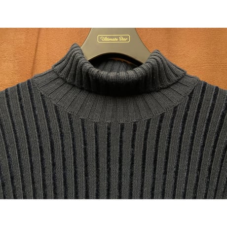 MADE IN ITALY製 L'UOHO DI LINEADUE タートルネックカシミヤ混ニットセーター ネイビー 50サイズ