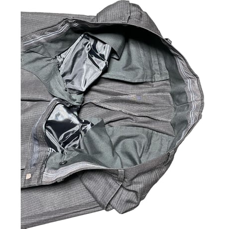 ▲訳あり商品▲ MADE IN JAPAN製 BURBERRY BLACK LABEL 3ピースストライプスーツ チャコールグレー 42L