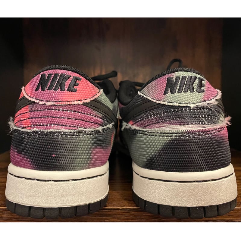 箱、黒タグ付き NIKE DUNK LOW RETRO PRM Graffiti スニーカー 箱、黒タグ付き NIKE DUNK LOW RETRO PRM Graffiti スニーカー