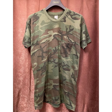 ポケット付きミリタリーTシャツ 迷彩