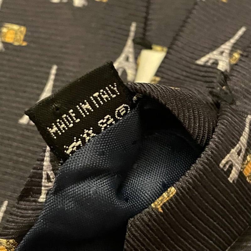MADE IN ITALY製 GIANNI VASARI エッフェル塔柄シルクネクタイ ブラッ
