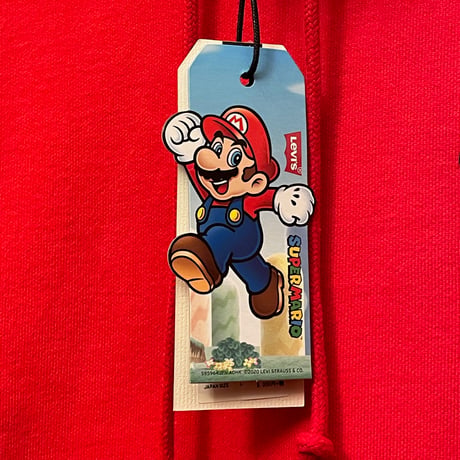☆タグ付き新古品☆ Levi's × SUPER MARIO コラボレーションプルオーバーパーカー レッド Mサイズ