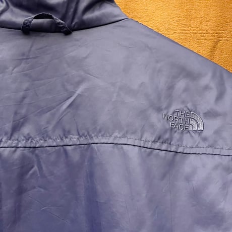 THE NORTH FACE リバーシブルナイロン中綿ジャケット ブルー×レッド