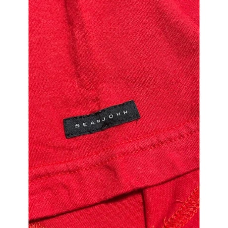 SEAN JOHN 勲章プリントVネックTシャツ レッド Lサイズ