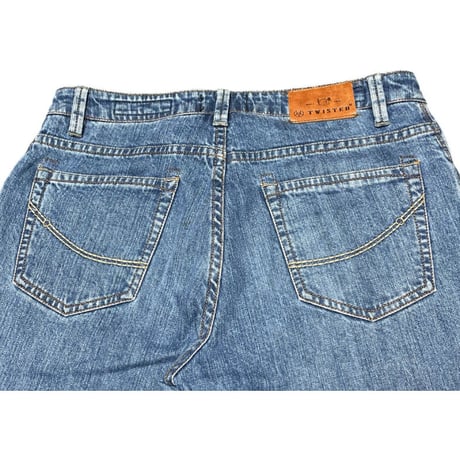 MADE IN ROMANIA製 GTA TWISTED ストレッチデニムパンツ インディゴ W30サイズ