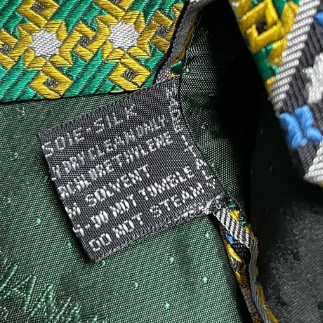 MADE IN ITALY製 GIANNI VERSACE ジャガード織りシルクネクタイ イエロ―×グリーン
