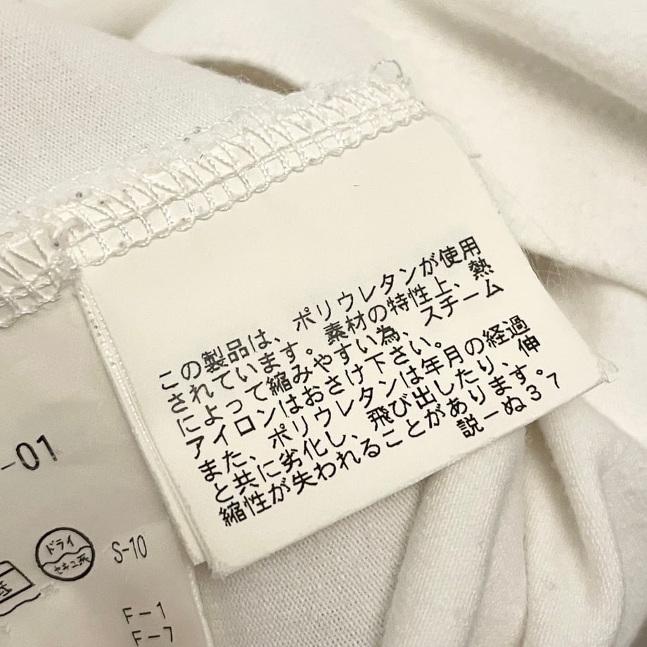 6886067abe5fcd8e7e3ff41b