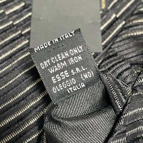 ☆タグ付き新古品☆ MADE IN ITALY製 VALENTINO レジメンタルストライプ柄ネクタイ ブラック