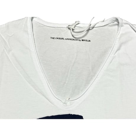 ★新品★ MADE IN ITALY製 MAGLIA 「MAGLIA BELLI FUORI」 ロゴプリントVネックTシャツ ホワイト