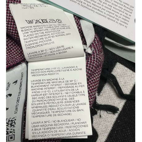 ★新品★ MADE IN ITALY製 2021-22FW OFF-WHITE ARROWS SCARF BLACK FUCHSIA マフラー ホワイト×ブラック