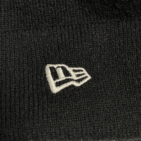 NEW ERA NEW YORK CITY 刺繡入りアクリルニット帽 ブラック Fサイズ