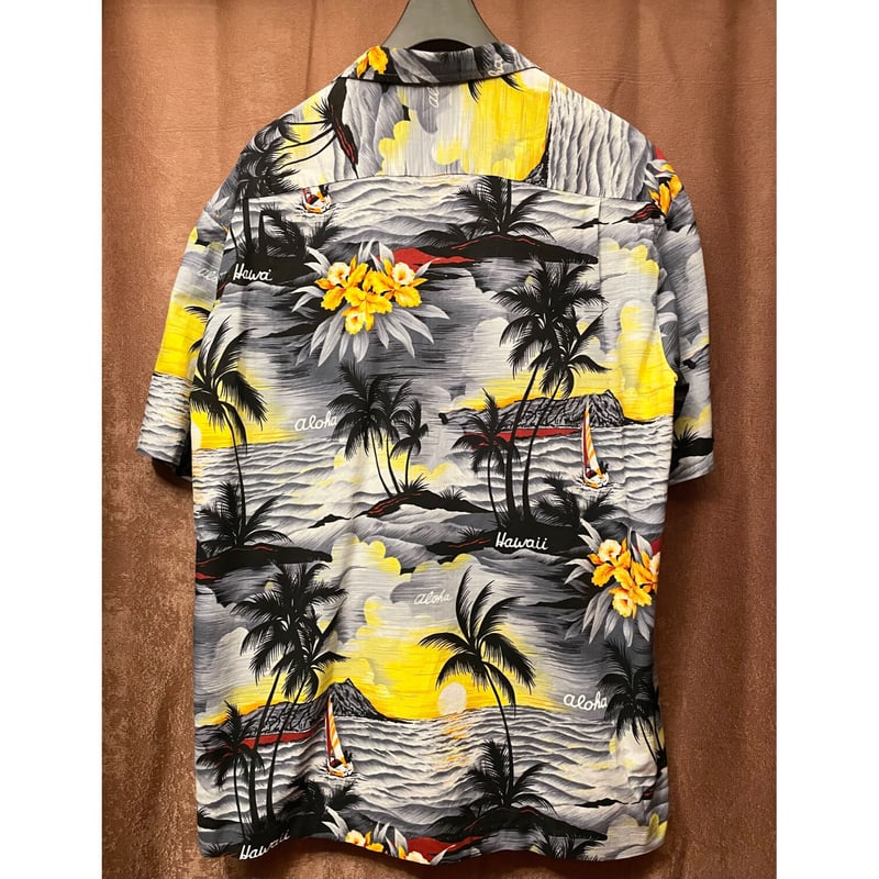 MADE IN HAWAII製 ROYAL CREATIONS HAWAII 半袖アロハシャツ