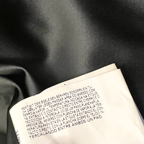 MADE IN ITALY製 ARMANI COLLEZIONI コサージュ付きジャケット シルバー×ブラック 42サイズ