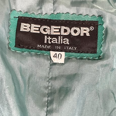 MADE IN ITALY製 BEGEDOR Italia VERA PELLE ノーカラーレザージャケット グリーン 40サイズ